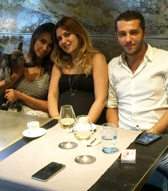 
    Mădălina Ghenea şi iubitul ei, Matei Stratan, au luat masa cu ştirista Amalia Enache la acel restaurantfoto: arhiva personală  