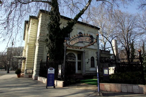 Exteriorul restaurantului Gundel