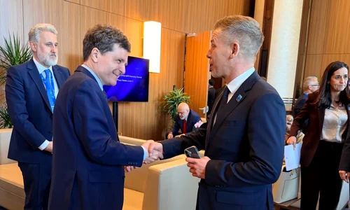 Nicușor Dan și Peter Magyar dupa summitul de la Ankara FOTO X