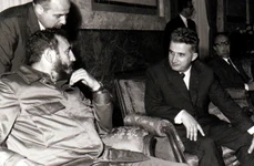 Fidel Castro, primit la București de Nicolae Ceauşescu, în mai 1972 (© „Fototeca online a comunismului românesc”, cota: 52/1972)