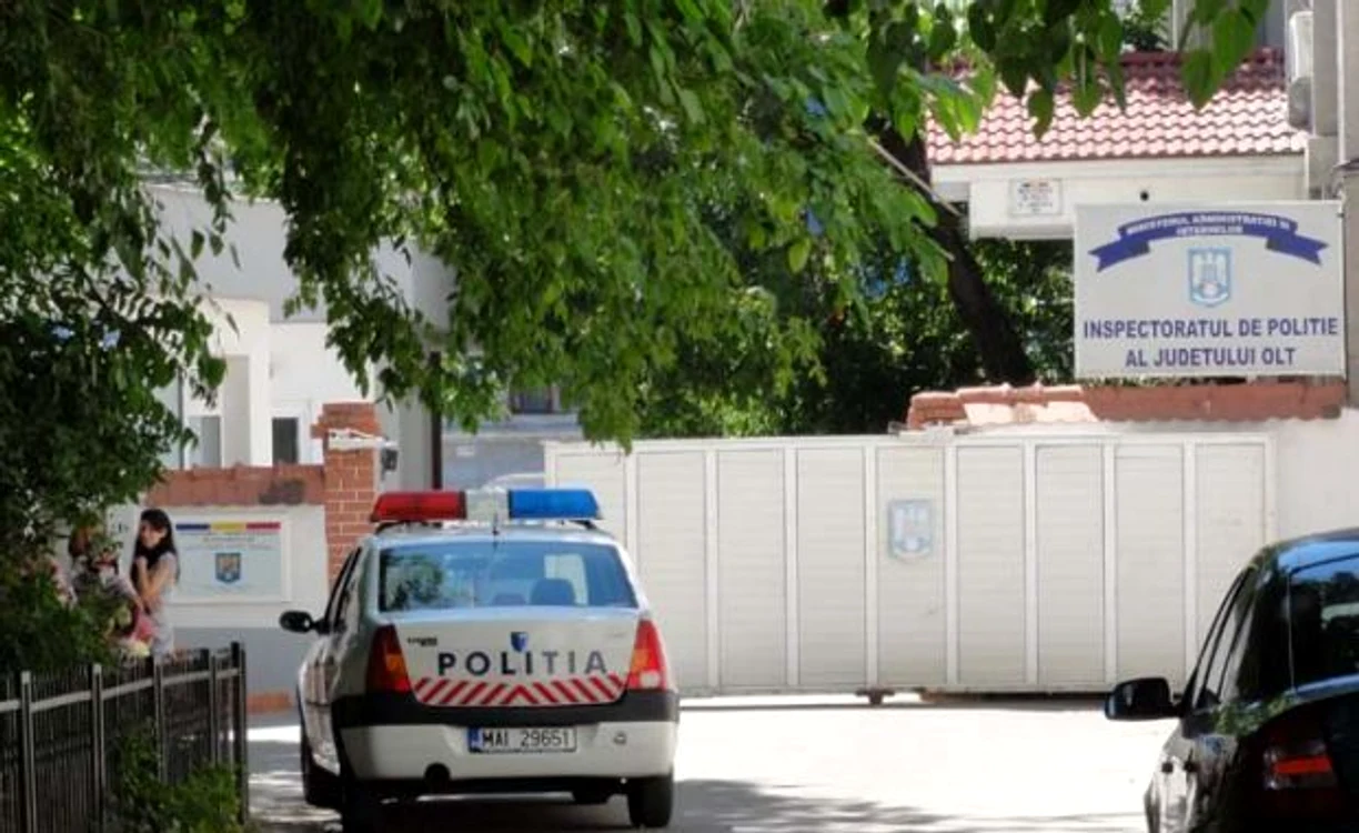 Poliţiştii olteni îl caută pe minorul orfan în localităţile unde a mai "dispărut"