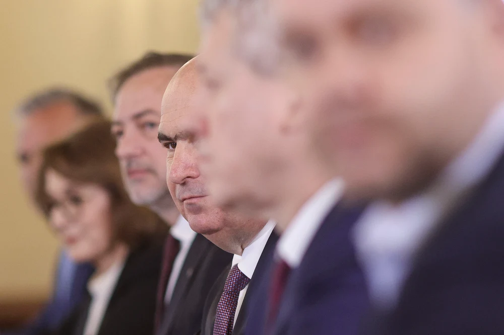 Expresia plină de curtoazie adresată premierului Bolojan de un ministru PSD atunci când și-a scris demisia din guvern