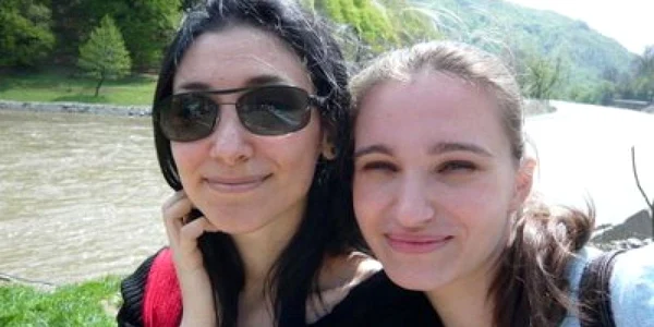 Claudia Chelan va fi vizitată de cea mai bună prietenă, Oana