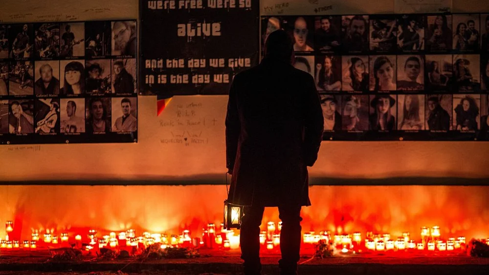 10 ani de la Colectiv. Andrei Găluță, singurul supraviețuitor din trupa Goodbye to Gravity, prima apariție publică după un deceniu, cu un proiect omagiu