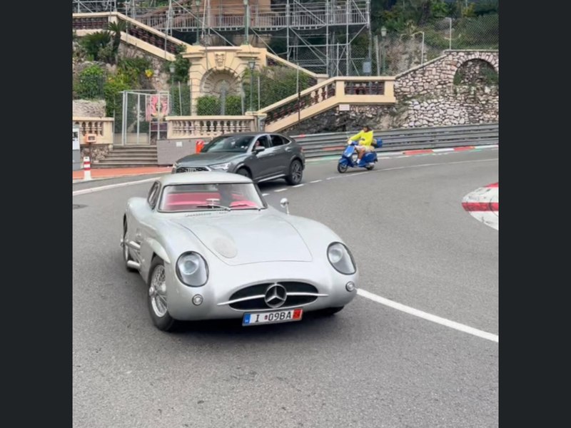 Cea mai scumpă mașină din lume, văzută pe străzile din Monaco. Cât costă
