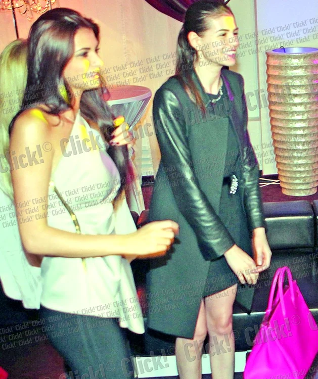 Surorile Gabor au aşteptat în zadar sosirea fotbaliştilor