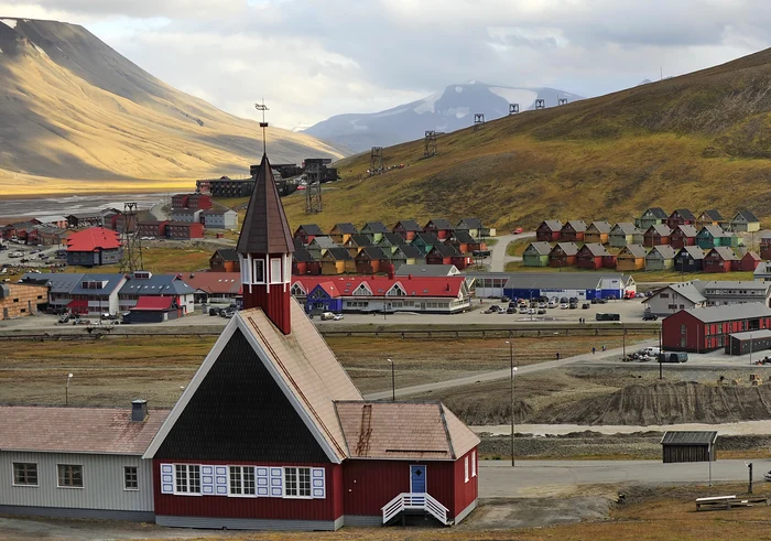 Așezări în arhipeleagul arctic Svalbard FOTO SHUTTERSTOCK