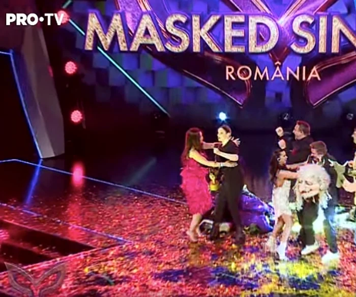 Mihaela Rădulescu și Andreea Marin la Masked Singer, România / Foto: captură video Facebook