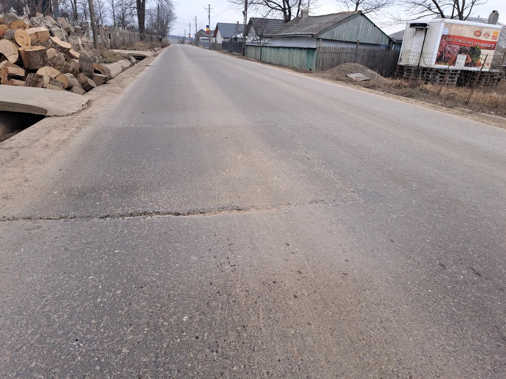 Drumul comunal din Stăuceni a fost deteriorat FOTO Cosmin Zamfirache