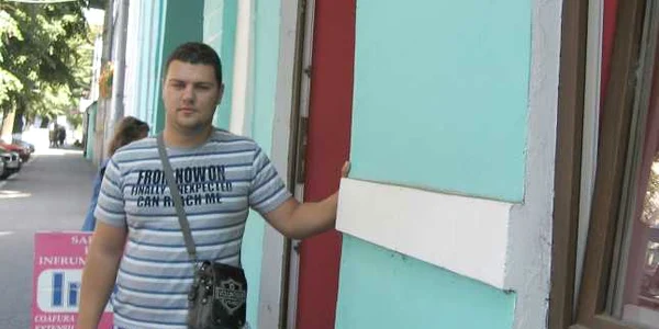 Bate vântul prin magazinele bistriţene