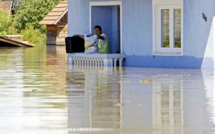 Statele din Balcanii de Vest sunt afectate de inundaţii catastrofale, de peste 10 zile