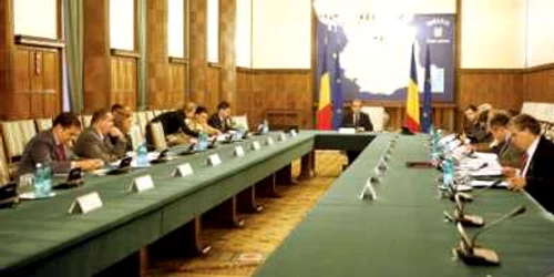 Cabinetul Boc a aprobat o Strategie Fiscal-Bugetară și, după numai două luni, a venit cu un proiect bazat pe alte cifre