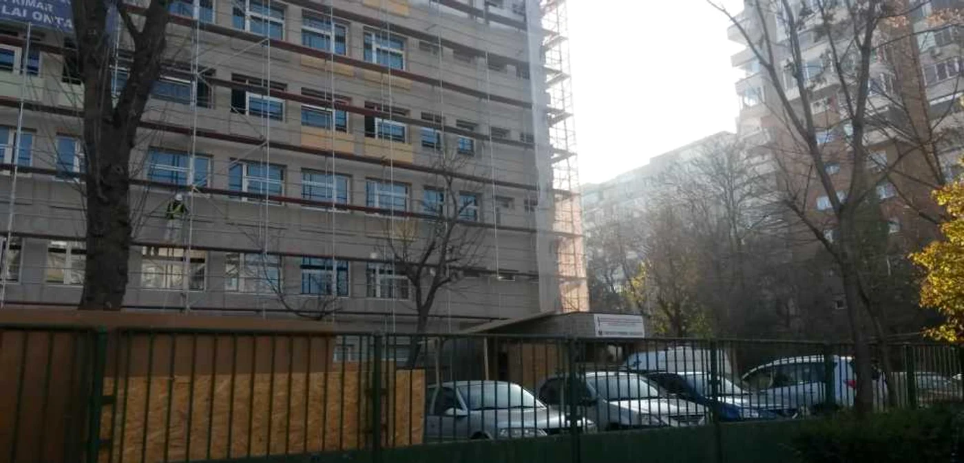 Spitalul de Urgenţă Sfântul Pantelimon din Sectorul 2 se află în reabilitare FOTO Ionuţ Ungureanu