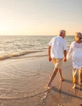 oameni în vârstă  foto   Shutterstock jpg