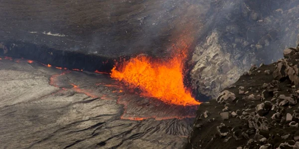 Lacul de lava