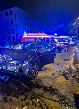 Accident în centrul Piteștiului Foto: ISU Arges