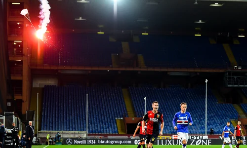 fumigena parasuta sampdoria genoa1 1 epa efe h 56468973 jpeg