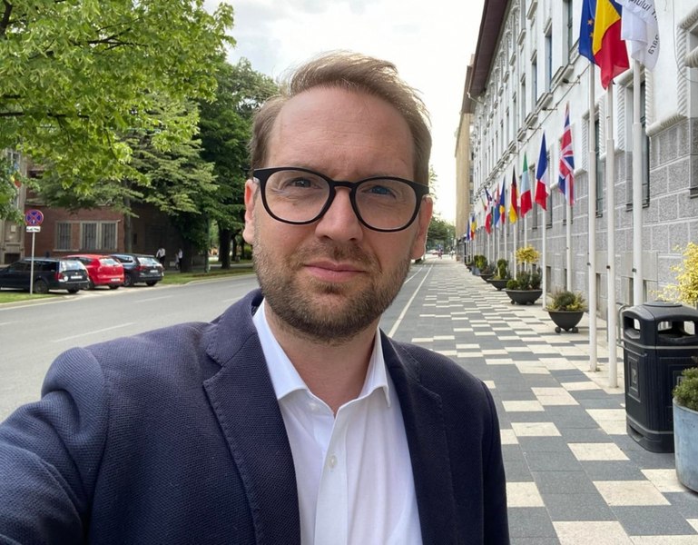Reacția lui Dominic Fritz la o posibilă condiţie a PSD de a exclude USR de la guvernare 