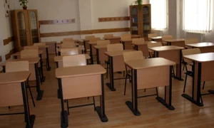 banci clasa goala jpg