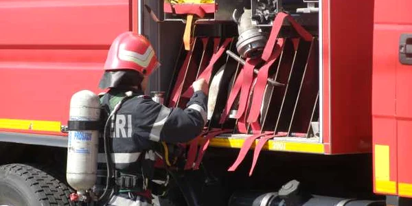 Pompierii au intervenit de urgenţă