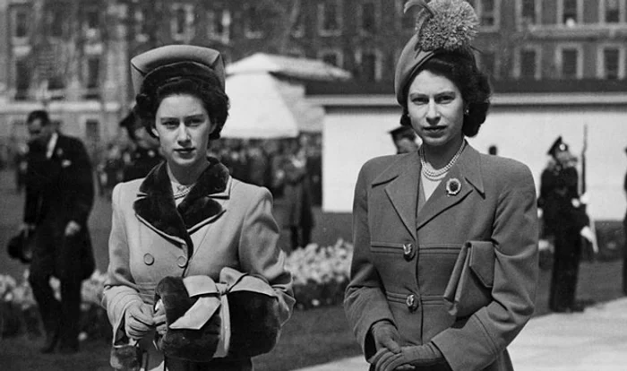 Prințesa Margaret și Regina Elisabeta a II-afoto: arhivă