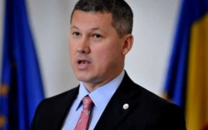 Predoiu va discuta luni despre problemele justiţiei, cu membrii Coaliţiei