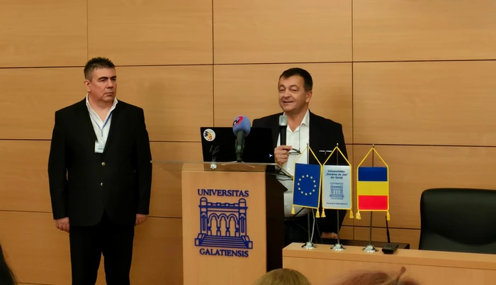 Rectorul Puiu Lucian Georgescu și Cătălin Negoiță FOTO: Cornelia Mazilu