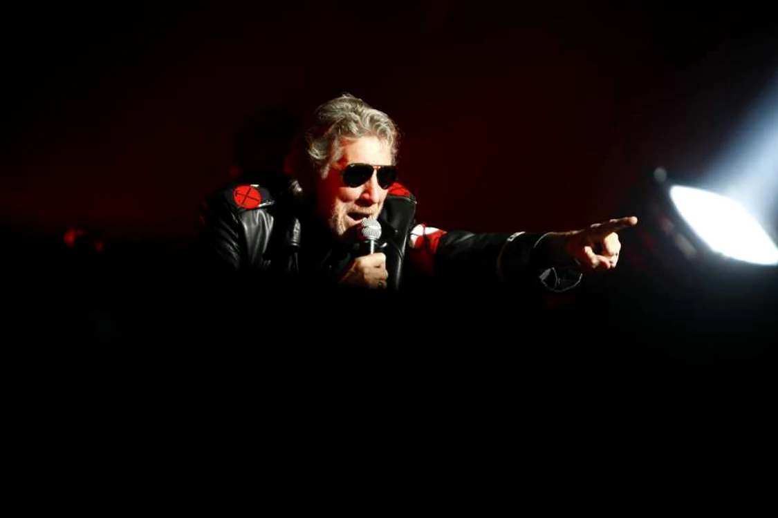 Peste 50.000 de oameni au venit să-şi vadă idolul din tinereţe FOTO Eduard Enea