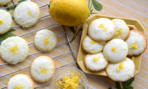 Fursecuri cu lamaie Sursa foto shutterstock 2308343029 jpg