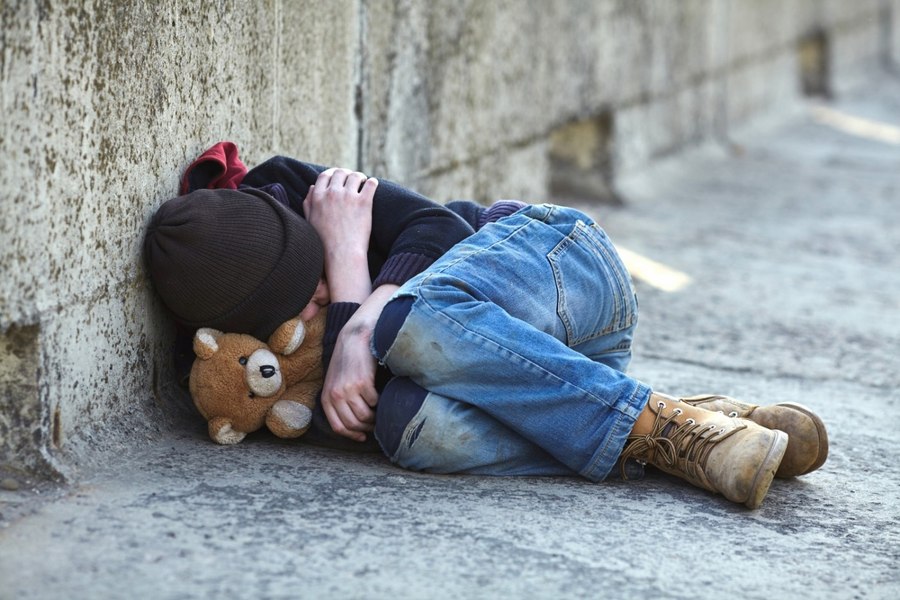 România, locul trei în UE la rata sărăciei infantile: „Nu este o statistică, este un eşec colectiv”