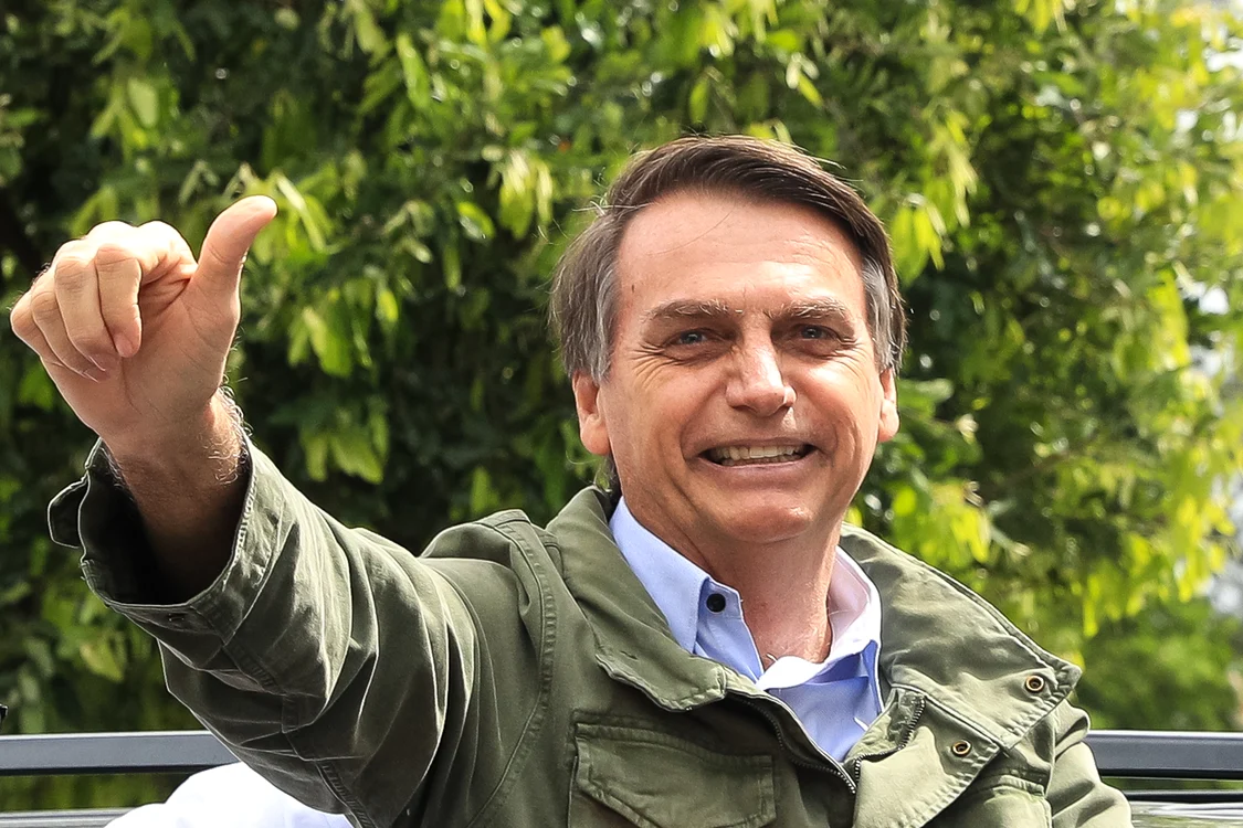 
    Jair Bolsonaro, în vârstă de 63 de ani, le-a mulţumit duminică alegătorilorFoto: Guliver / Gettyimages  