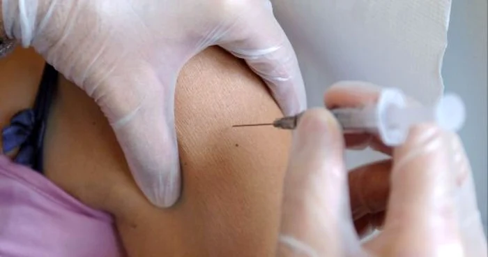 3.279 de bistriţeni au spus până acum „DA“ vaccinării împotriva gripei noi