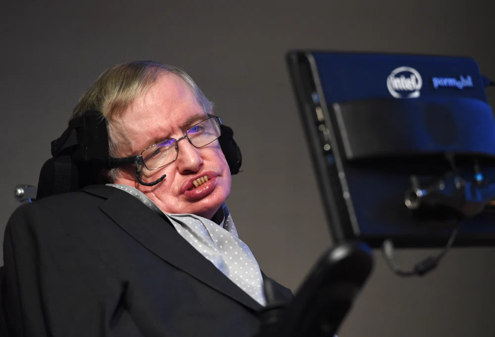 „Nu studiază prea mult”. Stephen Hawking văzut prin ochii tatălui său. Jurnalele care schimbă perspectiva asupra geniului