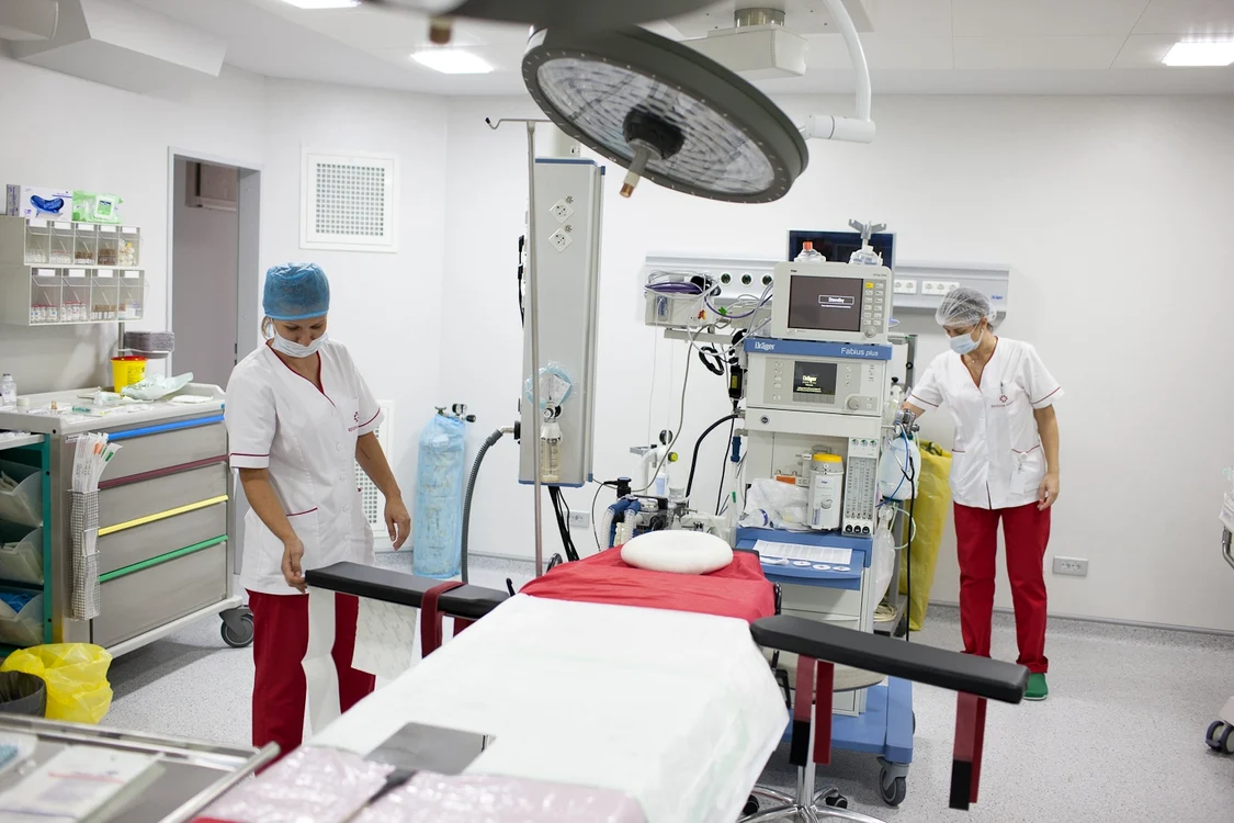 
    Echipa medicală a spitalului Băneasa este formată din 30 de medici şi 80 de asistente  