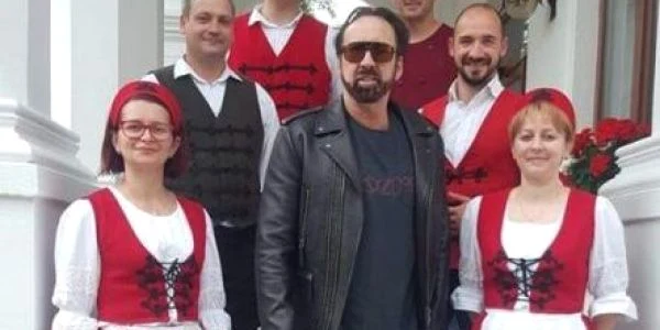 nicolas cage pensiune alba