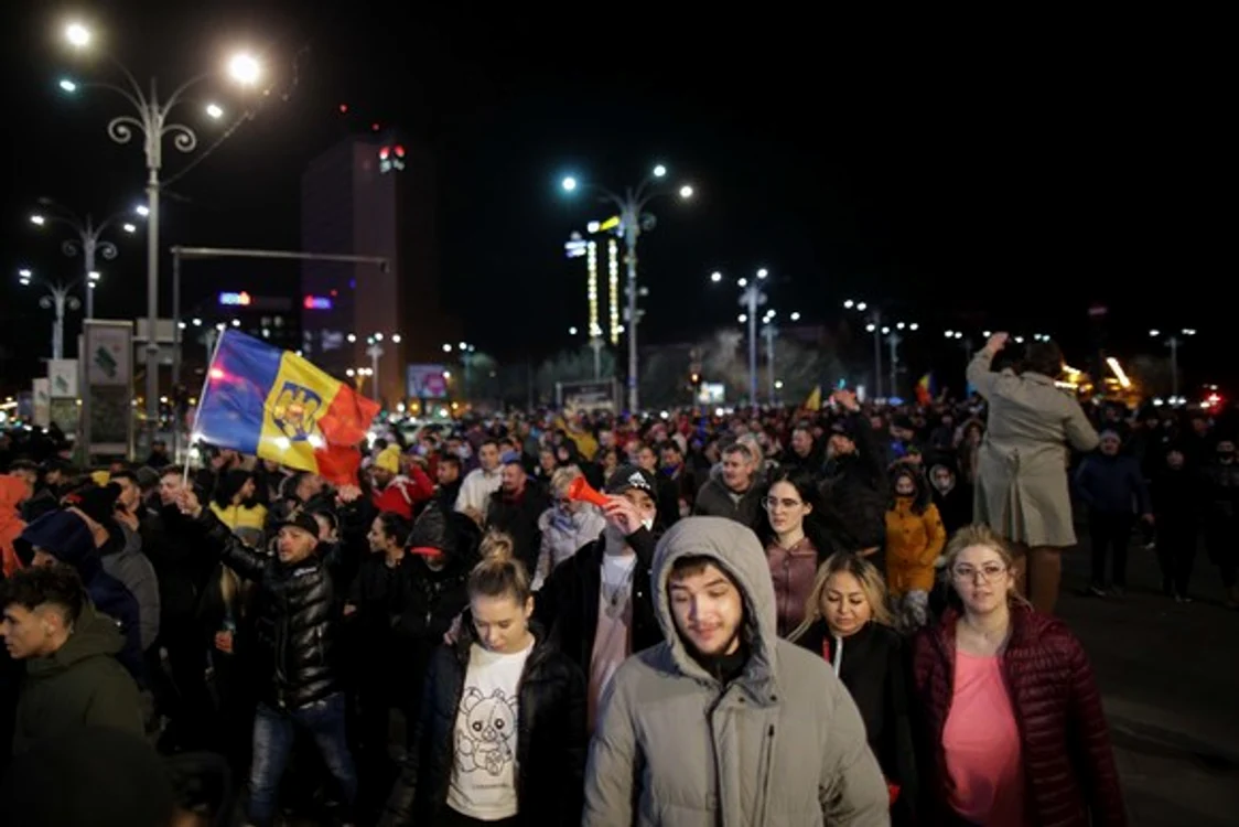 
    Protest la ceas de seară în TimișoaraFoto: Inquam Photos  