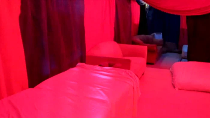 „Domul” este amplasat în cadrul festivalului Burning Man și stă deschis 24 de orefoto: captură video