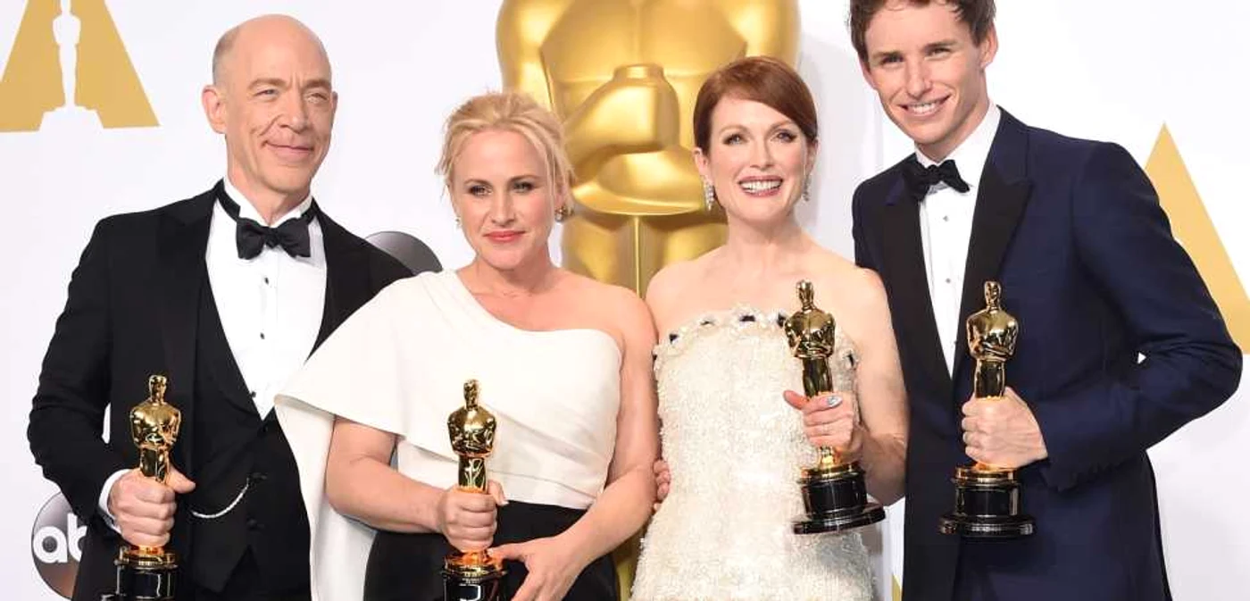 Câştigătorii Oscar 2015 la categoriile de interpretare: J.K. Simmons, Patricia Arquette, Julianne Moore şi Eddie Redmayne FOTO Getty Images