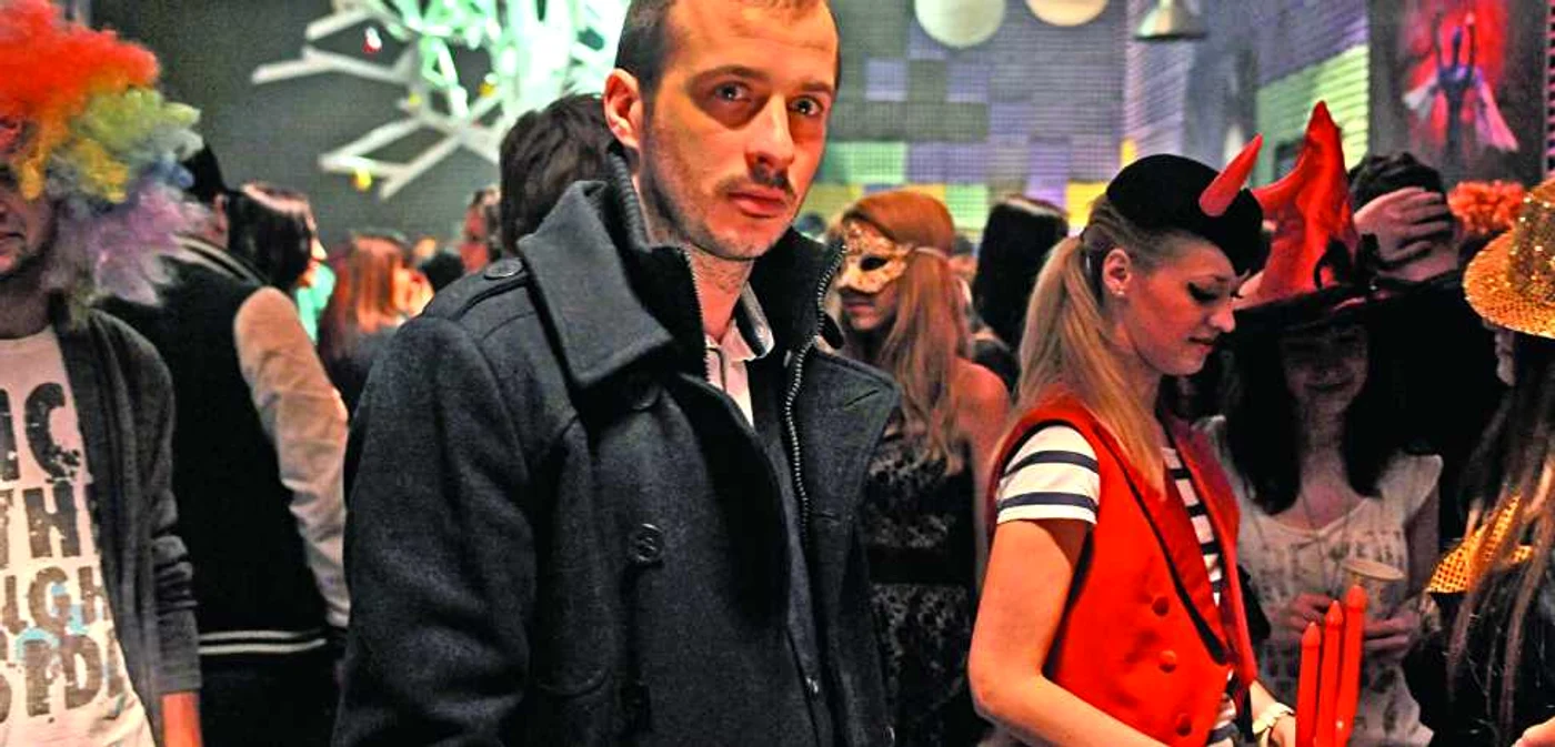 Andrei Mateiu, în rolul lui Radu, din „O lună în Thailanda“