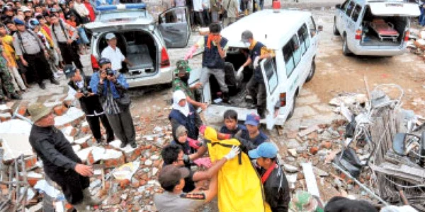 Un nou cutremur de 6,1 grade a lovit Indonezia