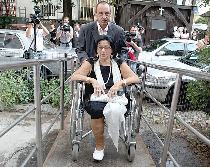 Silvia Dinu  a trecut peste  şocul provocat de amputarea unui picior