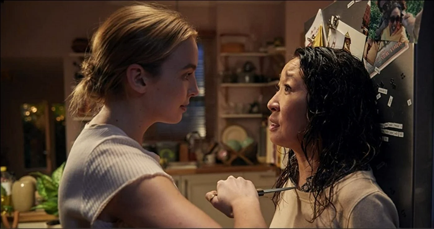 jodie-comer-si-sandra-oh-in-killing-eve-1