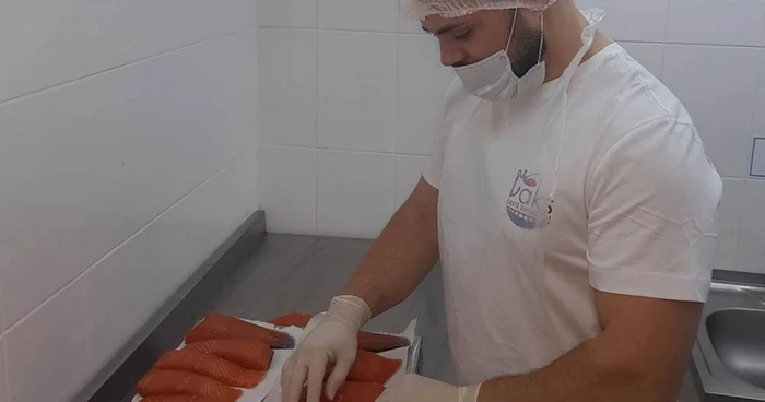 Băimăreanul este primul care se ocupă de procesarea somonului în Maramureş