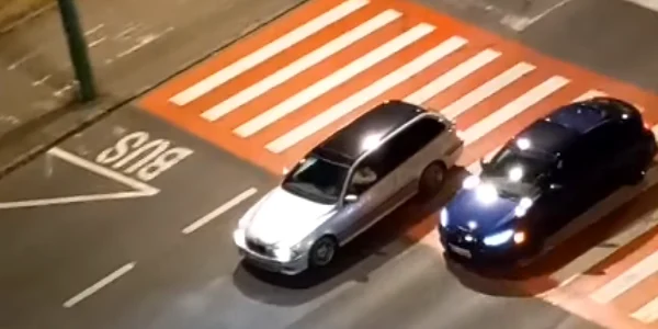 doi şoferi au organizat o întrecere pe un bulevard din Braşov foto captura video