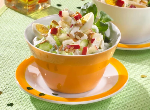Salata cu sos de mustar jpeg
