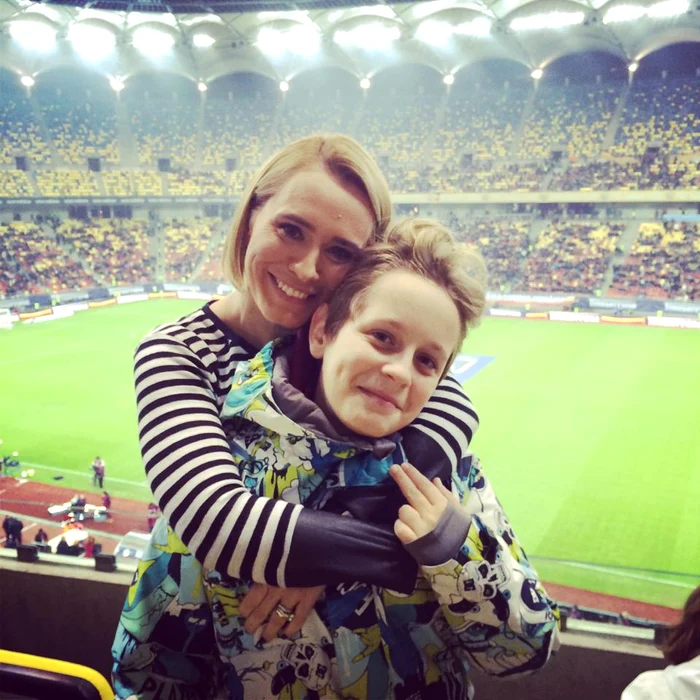 Andreea Esca adoră să meargă pe stadion, alături de familie