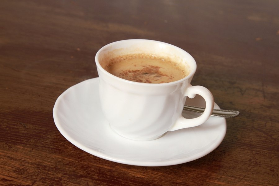Cel mai important lucru pe care trebuie să-l faci înainte să-ți bei cafeaua, potrivit medicilor