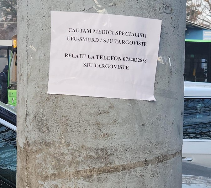 Spitalul Județean din Târgoviște caută medici prin anunțuri lipite pe stâlpii din București