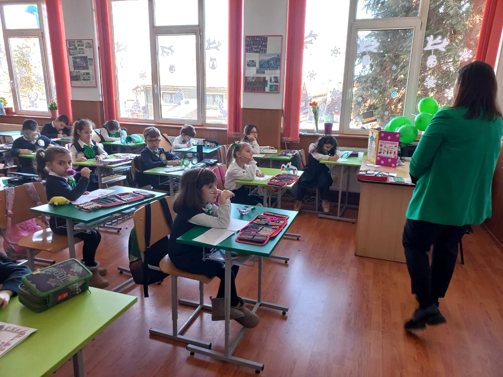 Micuții din clasa pregătitoare au avut 100 de zile de școală FOTO Ioan Buciumar