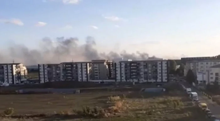 În urma incendiului, nu au fost raportate victime.  Foto: Captură video Digi 24